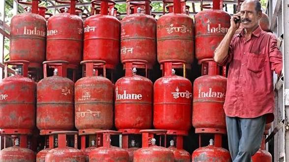 Jharkhand Hit by LPG Shortage as Centre Calls Urgent Nationwide Meeting