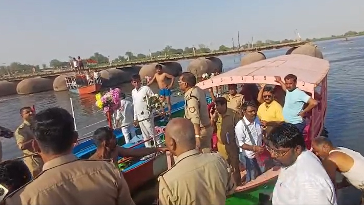 Vrindavan Tragedy: Tourist Steamer Capsizes in Yamuna, 10 Dead, Several Missing