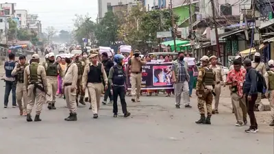 21 Injured in Fresh Manipur Clashes, Vehicles Torched in Bishnupur