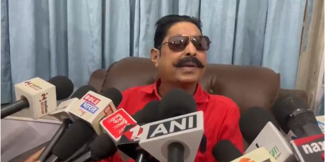 “Women Row Explodes!” Anant Singh Targets Pappu Yadav; Commission Steps In