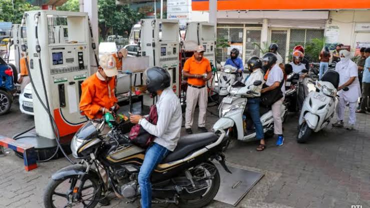 Fuel Price Shock! Petrol, Diesel Hiked Again—Commuters Brace for Bigger Expense