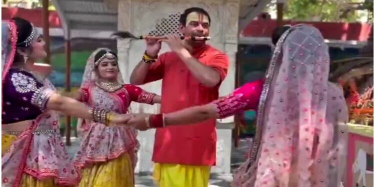 Flute, Faith and Viral Attention: Tej Pratap’s Vrindavan Visit Draws Spotlight