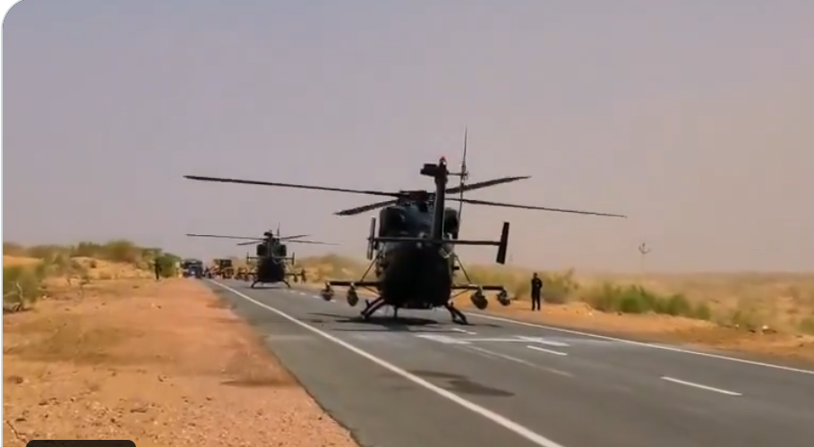 Army Helicopters Land on Highway Near Pakistan Border
